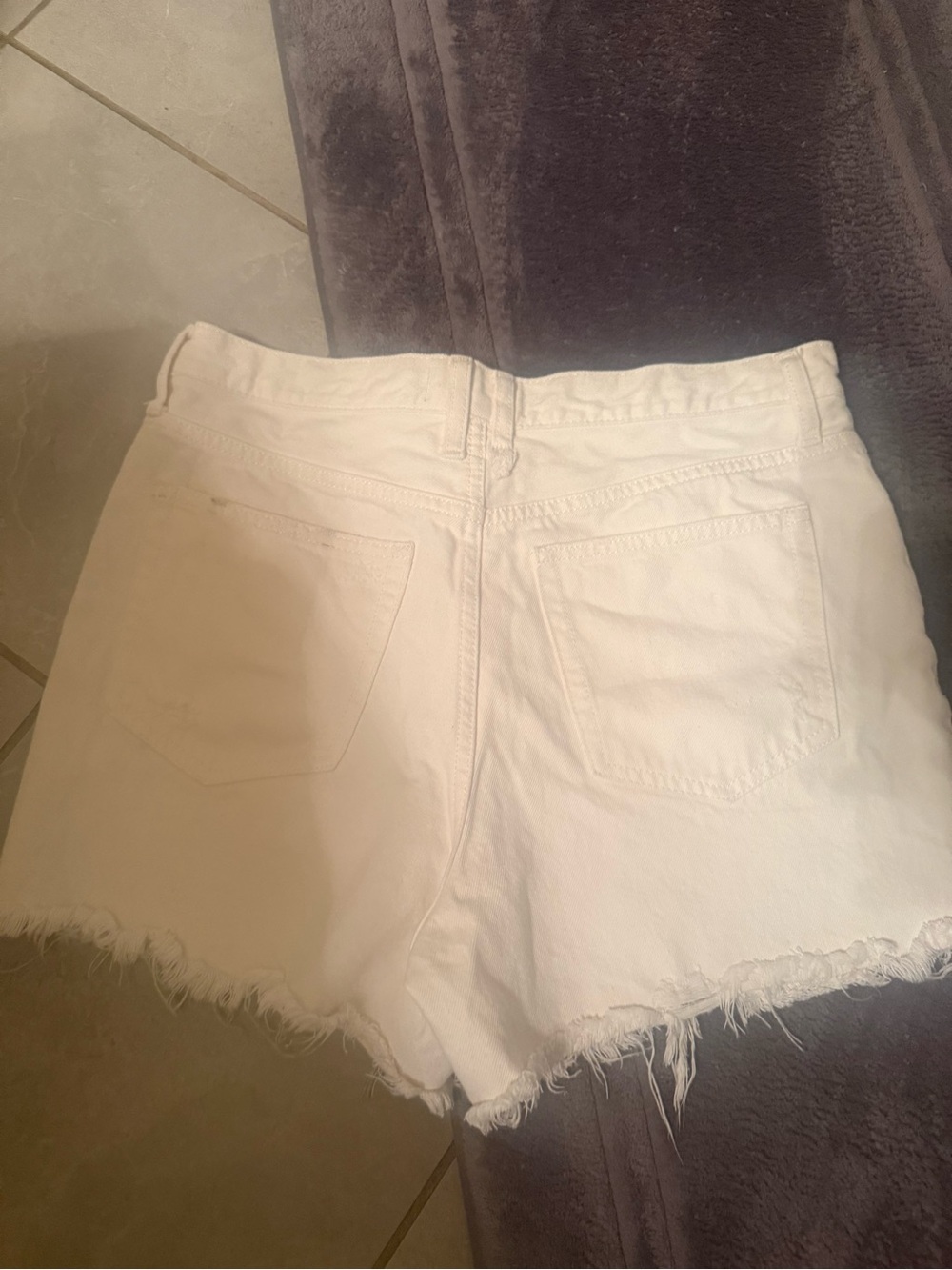 31 Bits White Distressed High-Rise Denim Shorts - Picture 3 of 4
